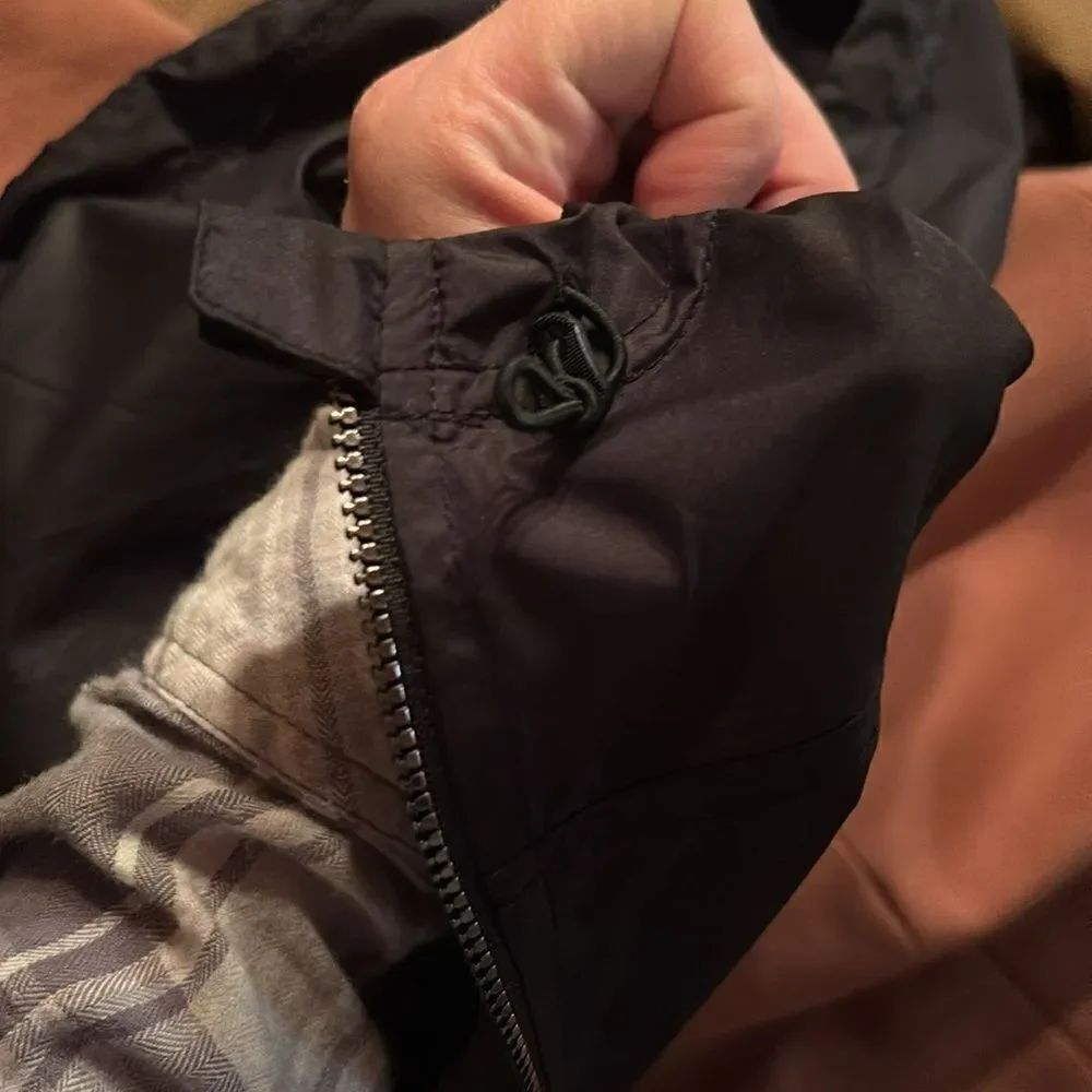 Apana lightweight Spring Rain Jacket - Picture 14 of 14